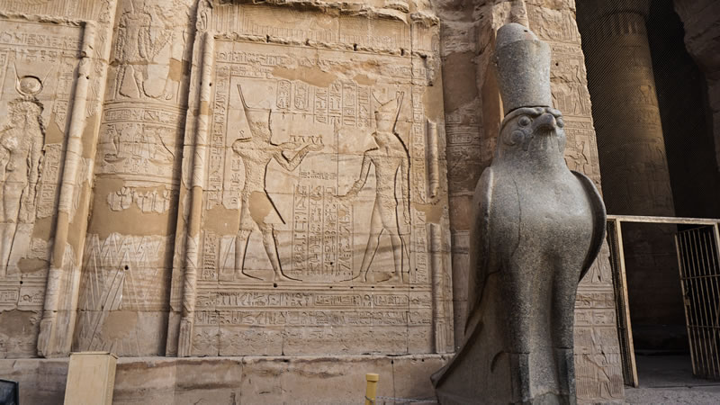 Statue of Horus